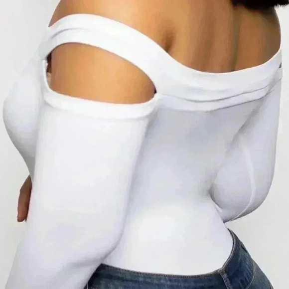 Sneak Peek Off Shoulder Top - Picture 2 of 3